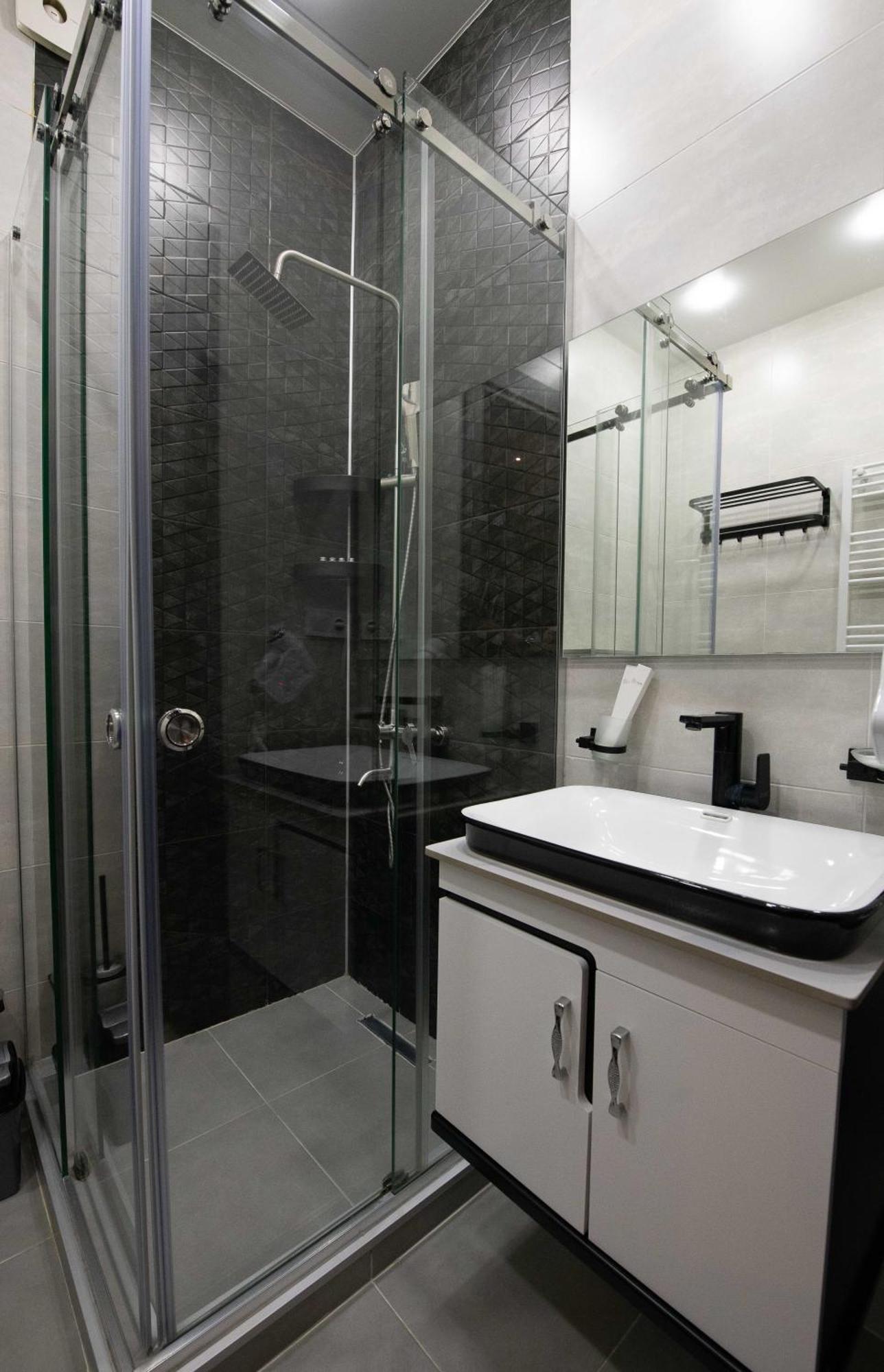 Gori Palace Apartments ภายนอก รูปภาพ